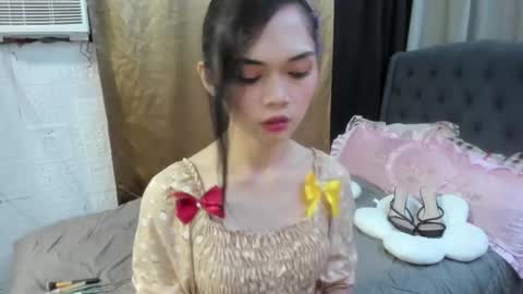 emma online show from 11-09-25, 04:49