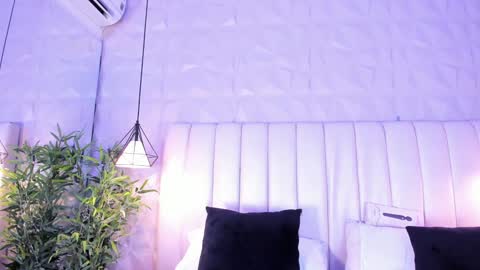 Flor online show from 01-30-25, 02:06