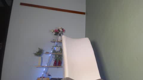 naughty_katrina1 online show from 02-14-25, 12:51