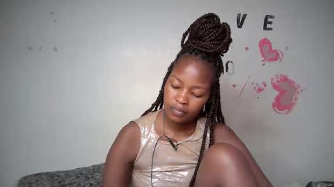 naughty_keesha1 online show from 10-19-25, 11:11