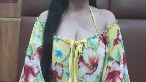 Snapshot of naughty_love489696 chatting on 11-23-25, 05:24 riya online show from 11-23-25, 05:24