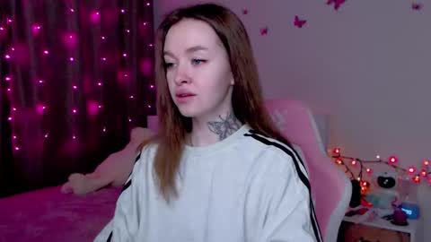 Snapshot of naughty_mablee chatting on 10-28-25, 01:09 Mable online show from 10-28-25, 01:09