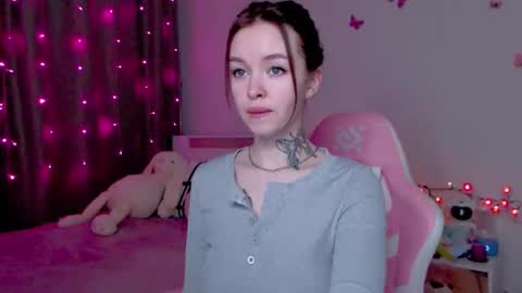 Snapshot of naughty_mablee chatting on 10-29-25, 12:24 Mable online show from 10-29-25, 12:24