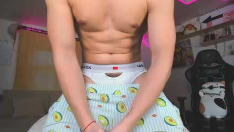 Snapshot of naughty_nik43 chatting on 03-05-25, 03:18 Nik online show from 03-05-25, 03:18