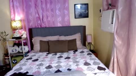 Snapshot of naughtyasiancummer chatting on 02-23-25, 04:35 fujiko Be online show from 02-23-25, 04:35