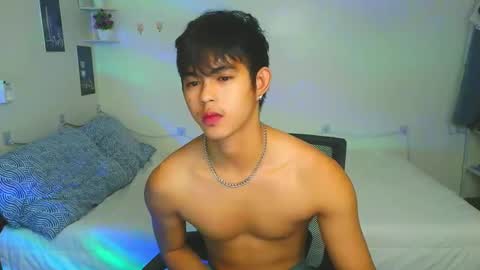 Snapshot of naughtyboylouie chatting on 10-13-25, 10:15 Loue online show from 10-13-25, 10:15