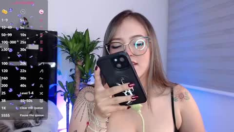 LANAindependent model online show from 12-23-24, 04:22