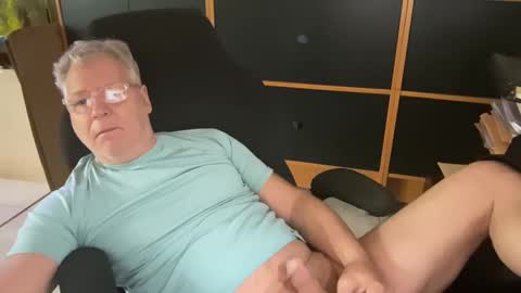 naughtydaddyla online show from 03-01-25, 06:43