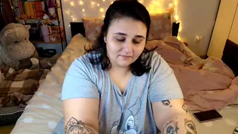 Chris online show from 11-13-25, 04:39