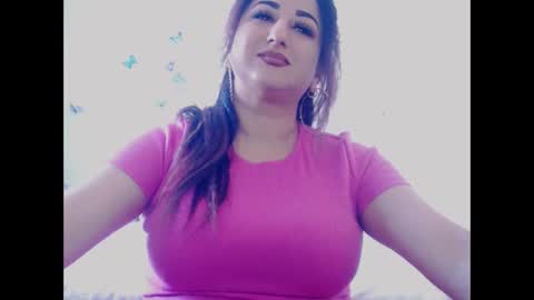 Snapshot of naughtymaya4you chatting on 09-18-25, 09:55 naughtymaya4you online show from 09-18-25, 09:55