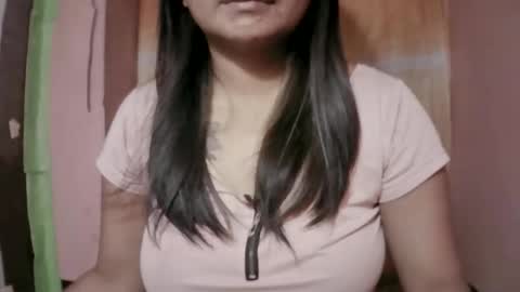 naughtymom_33 online show from 01-15-26, 07:28