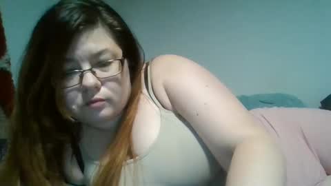 Snapshot of naughtynatalie1988x chatting on 09-23-25, 03:04 Natalie online show from 09-23-25, 03:04