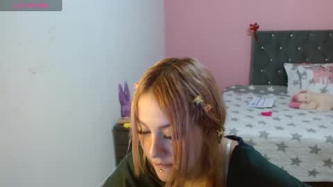 Snapshot of naughtyplayass chatting on 01-20-25, 11:21 naughtyplayass online show from 01-20-25, 11:21