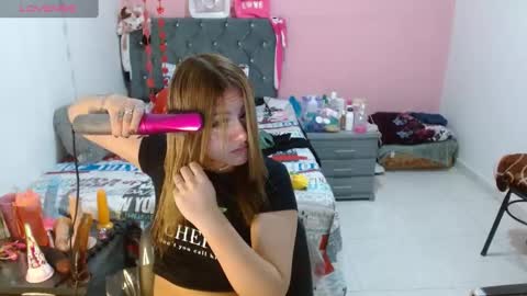 Snapshot of naughtyplayass chatting on 02-27-25, 02:42 naughtyplayass online show from 02-27-25, 02:42