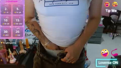 Snapshot of naughtyplayass chatting on 02-28-25, 01:03 naughtyplayass online show from 02-28-25, 01:03