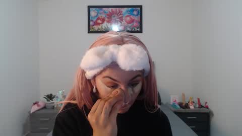 Snapshot of naughtyplayass chatting on 09-13-25, 01:38 naughtyplayass online show from 09-13-25, 01:38