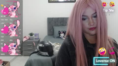 Snapshot of naughtyplayass chatting on 09-15-25, 06:52 naughtyplayass online show from 09-15-25, 06:52