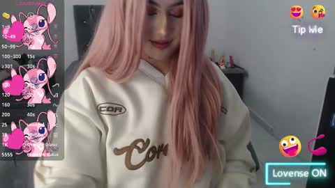 Snapshot of naughtyplayass chatting on 09-17-25, 06:42 naughtyplayass online show from 09-17-25, 06:42