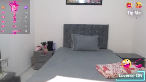 Snapshot of naughtyplayass chatting on 10-20-25, 07:14 naughtyplayass online show from 10-20-25, 07:14