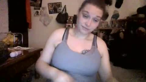 Snapshot of naughtyred25 chatting on 10-28-25, 02:53 naughtyred23 online show from 10-28-25, 02:53