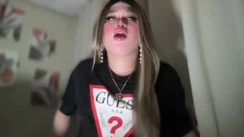 Rose Wilson online show from 03-10-25, 02:37