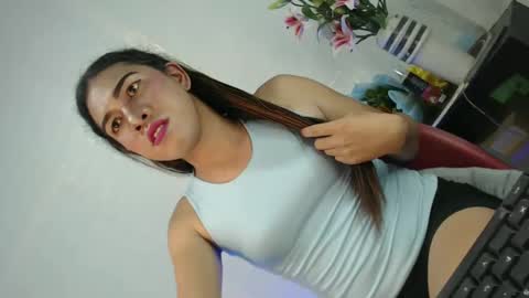 naughtywildvenice online show from 02-14-25, 10:59