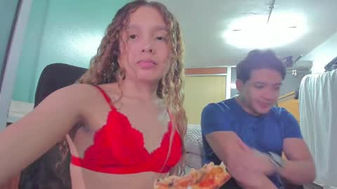 Snapshot of naugthtycurls chatting on 03-09-25, 11:25 Arantxa online show from 03-09-25, 11:25