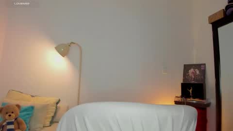 Snapshot of naxttan chatting on 09-22-25, 04:03 Natan online show from 09-22-25, 04:03