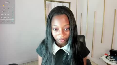 Snapshot of nayariskaya chatting on 02-09-25, 06:47 Nayaris 3 online show from 02-09-25, 06:47