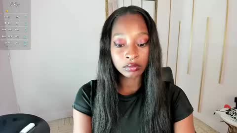 Snapshot of nayariskaya chatting on 02-11-25, 07:16 Nayaris 3 online show from 02-11-25, 07:16