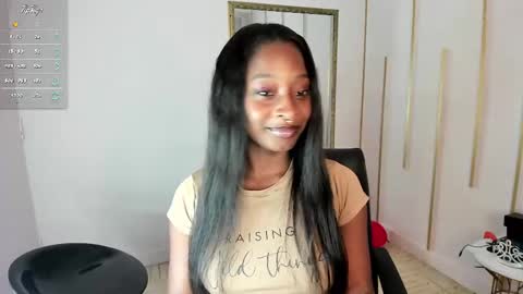 Snapshot of nayariskaya chatting on 02-13-25, 06:05 Nayaris 3 online show from 02-13-25, 06:05