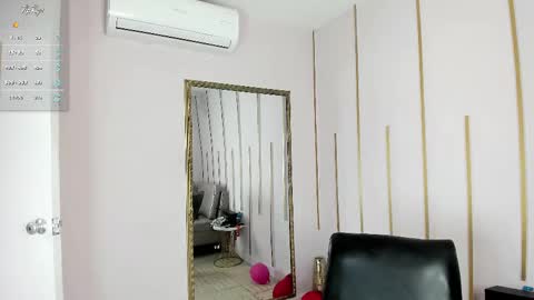 Snapshot of nayariskaya chatting on 03-07-25, 08:44 Nayaris 3 online show from 03-07-25, 08:44