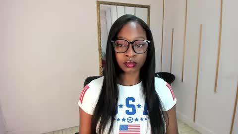 Snapshot of nayariskaya chatting on 09-13-25, 11:43 Nayaris 3 online show from 09-13-25, 11:43