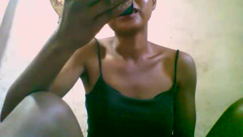 Snapshot of naylah313 chatting on 02-09-26, 04:49 Nayla online show from 02-09-26, 04:49