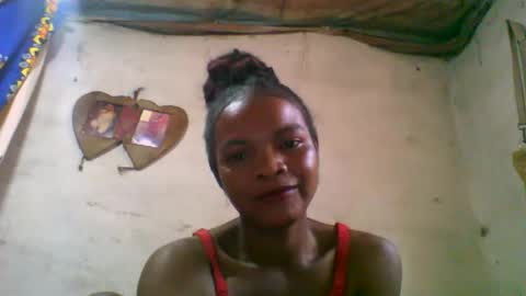 Snapshot of naylah313 chatting on 02-14-26, 05:37 Nayla online show from 02-14-26, 05:37