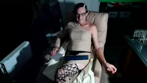 Snapshot of ndulgenetfun chatting on 01-17-25, 10:55 Hi Im CJ online show from 01-17-25, 10:55