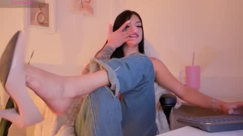 Hellen online show from 02-07-26, 10:02