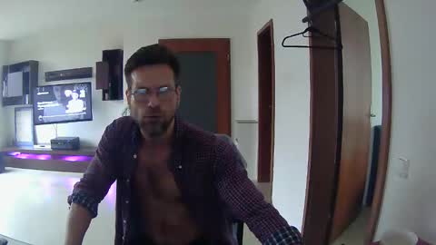 Snapshot of needfullthx chatting on 11-08-25, 07:19 Sebastian online show from 11-08-25, 07:19