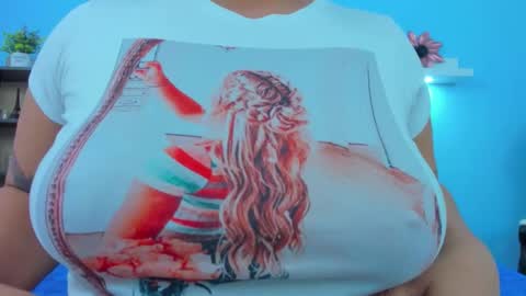 Snapshot of neferet_opal chatting on 12-20-25, 12:18 neferet_opal online show from 12-20-25, 12:18