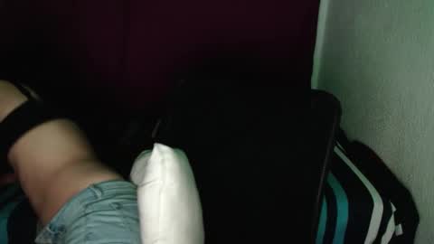Snapshot of negrita_25 chatting on 09-25-25, 01:31 Zoe online show from 09-25-25, 01:31