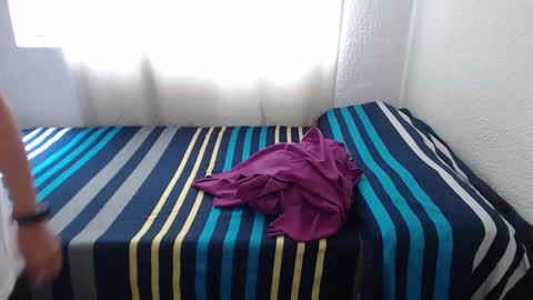 Snapshot of negrita_25 chatting on 09-29-25, 01:27 Zoe online show from 09-29-25, 01:27