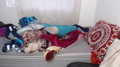 Snapshot of negrita_25 chatting on 10-08-25, 10:57 Zoe online show from 10-08-25, 10:57