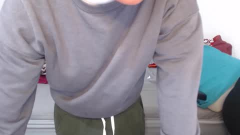 Snapshot of negrita_25 chatting on 10-21-25, 10:38 Zoe online show from 10-21-25, 10:38