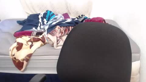Snapshot of negrita_25 chatting on 10-23-25, 10:58 Zoe online show from 10-23-25, 10:58