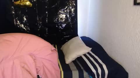 Zoe online show from 11-12-25, 11:10