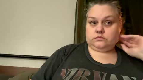 Snapshot of nellatlas chatting on 12-05-24, 12:19 Nellie Atlas online show from 12-05-24, 12:19