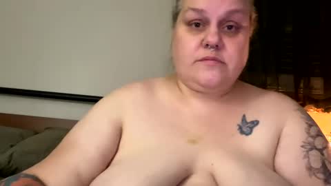 Snapshot of nellatlas chatting on 02-13-25, 04:00 Nellie Atlas online show from 02-13-25, 04:00