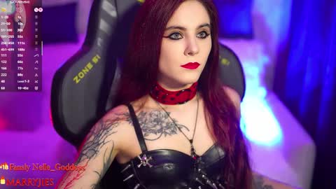 Snapshot of nelle_ chatting on 09-20-25, 05:52 online show from 09-20-25, 05:52