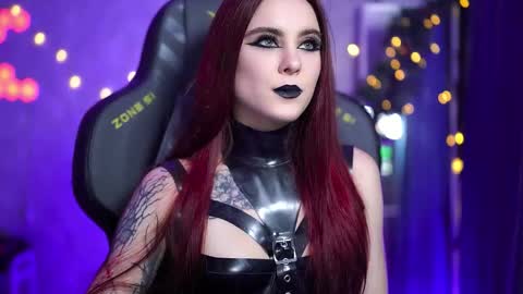    online show from 12-05-25, 06:26