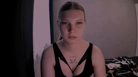 Nelli online show from 01-12-26, 07:13